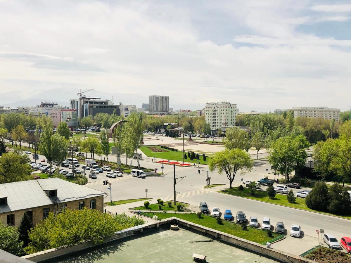 Seven Hotel Bischkek Exterior foto